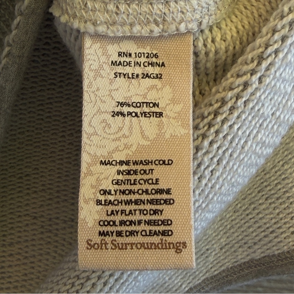 Soft Surroundings Just Beachy Pullover Women XS French Terry Gray Hoodie 2AG32 - Picture 9 of 11